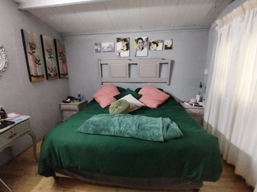 5 Bedroom Property for Sale in Mooinooi North West